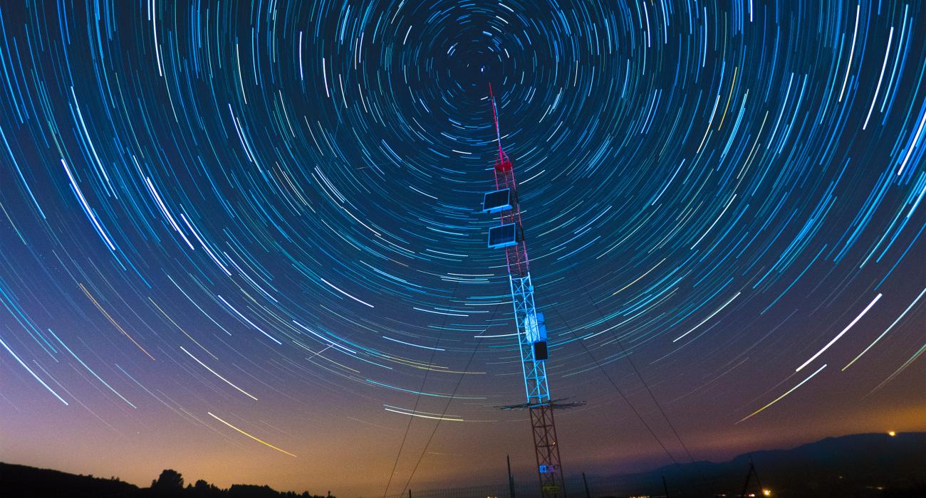 Radial timelapse shot of a nighttime sky